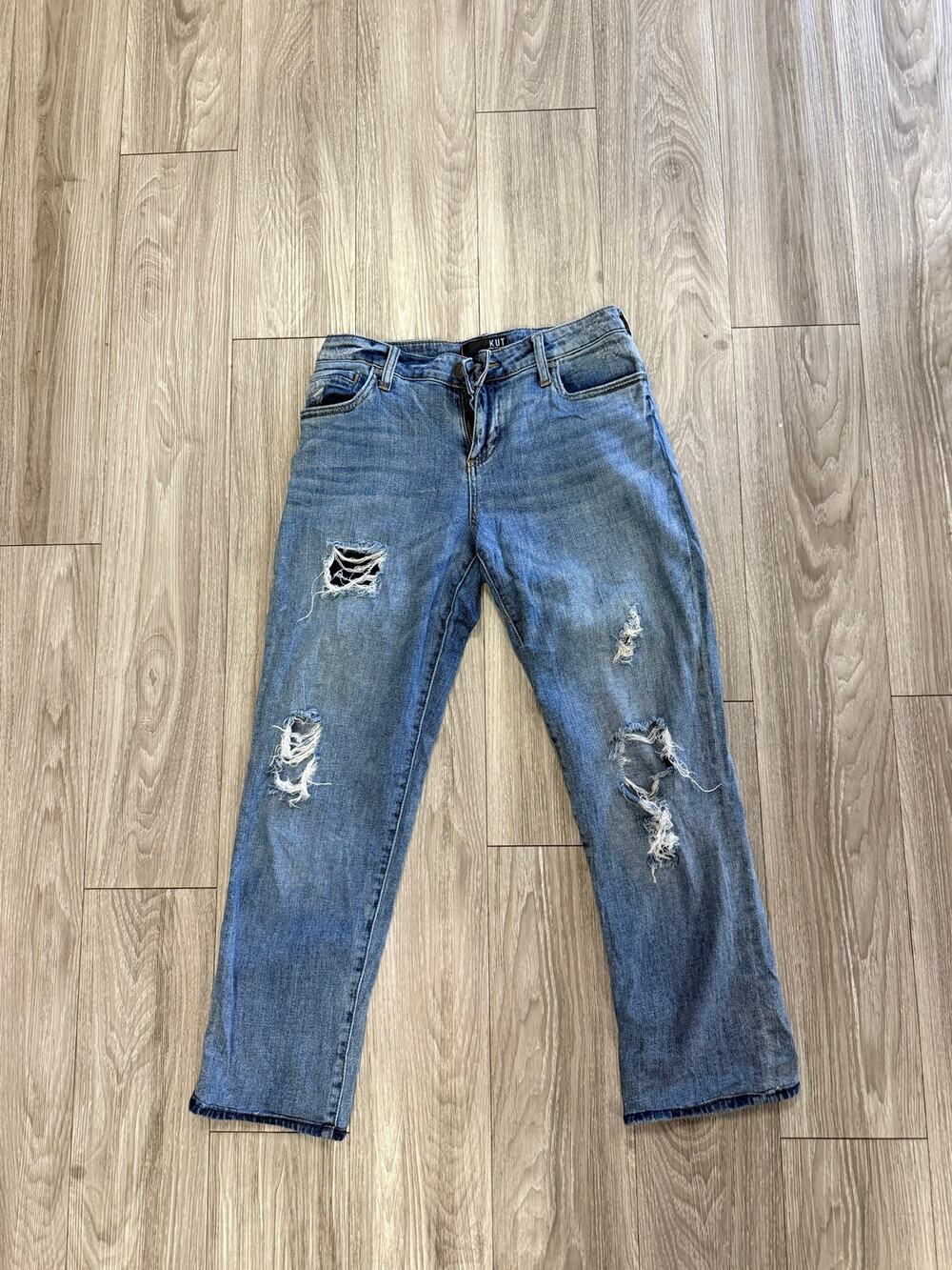 Ripped straight jeans
